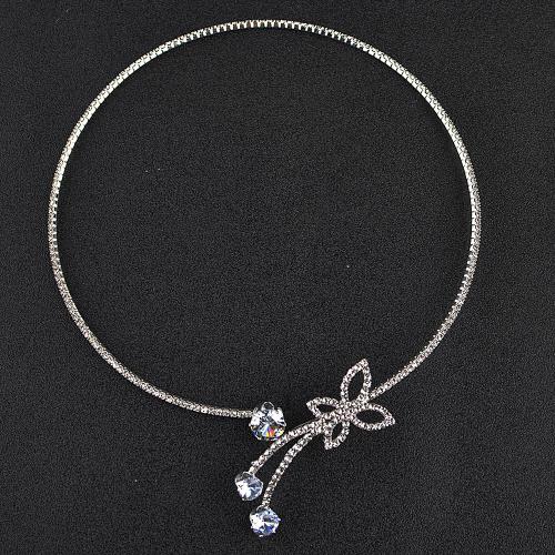 Collar Necklace, Brass, with Cubic Zirconia, plated, fashion jewelry & for woman & with rhinestone, silver color, Diameter :11cm, Sold By PC