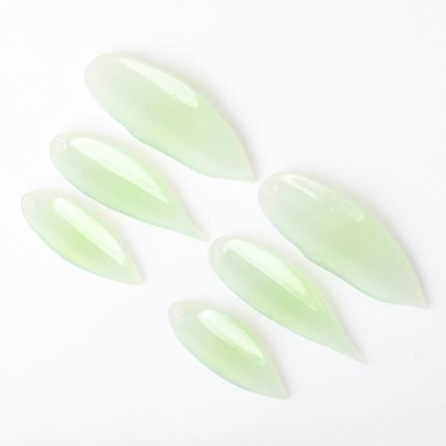 Resin Pendant, Leaf, DIY & different size for choice, light green, Approx 100PCs/Bag, Sold By Bag