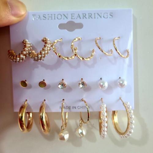 aleación de zinc Aretes, con Perlas plásticas & Acrílico, chapado en color dorado, diferentes estilos para la opción & para mujer & con diamantes de imitación, earring length 6-60mm, Vendido por Set