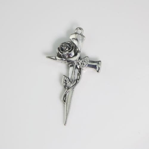 Pendentifs croix en alliage de zinc  , Plaqué de couleur d'argent, DIY, protéger l'environnement, sans nickel, plomb et cadmium, 31x55x7.50mm, Environ 100PC/sac, Vendu par sac