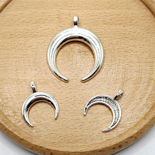 Zinc alliage Moon pendentifs, alliage de zinc, lune, Placage, DIY & normes différentes pour le choix, plus de couleurs à choisir, 100PC/sac, Vendu par sac