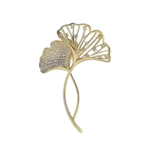 Broches en alliage de zinc, Ginkgo Feuille, Placage de couleur d'or, pour femme & avec strass & creux, 40x60mm, Vendu par PC