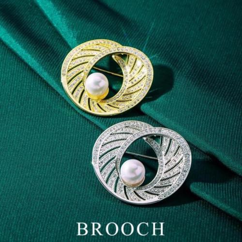 Plástico Broche Perla, aleación de zinc, con Perlas plásticas, Corazón, chapado, para mujer & con diamantes de imitación & hueco, más colores para la opción, 30mm, Vendido por UD