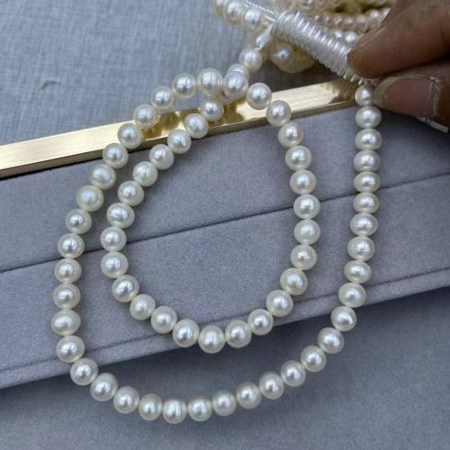 Natural Freshwater Pearl Loose Beads, Slightly Round, DIY, white, about:7-8mm, Approx 60PCs/Strand, Sold By Strand