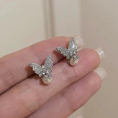 Cubic Zirconia Micro Pave Brass Earring, with Plastic Pearl, Butterfly, plated, fashion jewelry & micro pave cubic zirconia & for woman, Sold By Pair