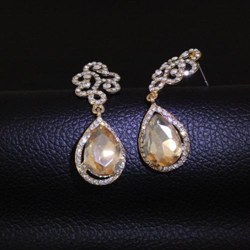 Boucles d'oreilles en alliage de zinc, avec cristal, pavé de micro zircon & pour femme, plus de couleurs à choisir, Vendu par paire