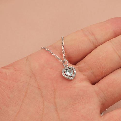 Acier inoxydable Coeur Pendentifs, Acier inoxydable 304, avec zircon cubique, Placage de couleur argentée, DIY & styles différents pour le choix & pour femme, plus de couleurs à choisir, Vendu par PC