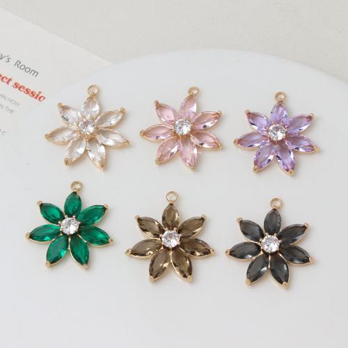 Cubic Zirkonia (CZ) Messing Anhänger, mit kubischer Zirkonia, Blume, goldfarben plattiert, DIY, keine, frei von Nickel, Blei & Kadmium, 25x28mm, 10PCs/Tasche, verkauft von Tasche