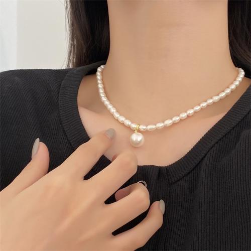 Freshwater Pearl Brass Necklace, with Freshwater Pearl, Vacuum Ion Plating, for woman, nickel, lead & cadmium free, Length:40 cm, Sold By PC