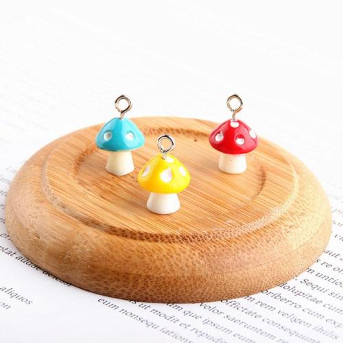 Pendentif en résine, champignon, envoyé au hasard & DIY, couleurs mélangées, 12x18mm, Vendu par PC