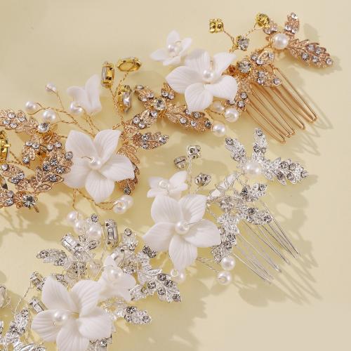 Décoratif Peigne nuptiale de cheveux, alliage de zinc, avec fil en laiton & argile de polymère & perle de plastique, Placage, fait à la main & pour femme & avec strass, plus de couleurs à choisir, 145x85mm, Vendu par PC