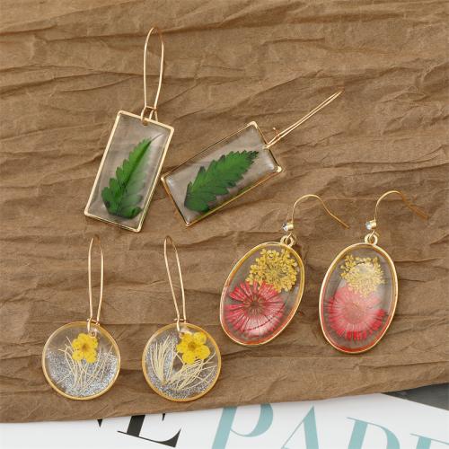 Epoxy-Sticker Tropfen Ohrring, mit Getrocknete Blumen & Zinklegierung, goldfarben plattiert, verschiedene Stile für Wahl & für Frau, earring length 50-60mm, verkauft von Paar