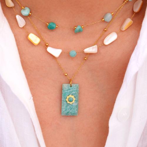 Acier titane collier, avec Amazonite & coquille jaune, Placage de couleur d'or, styles différents pour le choix & pour femme, Longueur:Environ 16-18 pouce, Vendu par PC