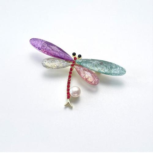 aleación de zinc broche, con Perlas cultivadas de agua dulce & Vidrio, Libélula, chapado en color dorado, para mujer & con diamantes de imitación, más colores para la opción, 72x40mm, Vendido por UD