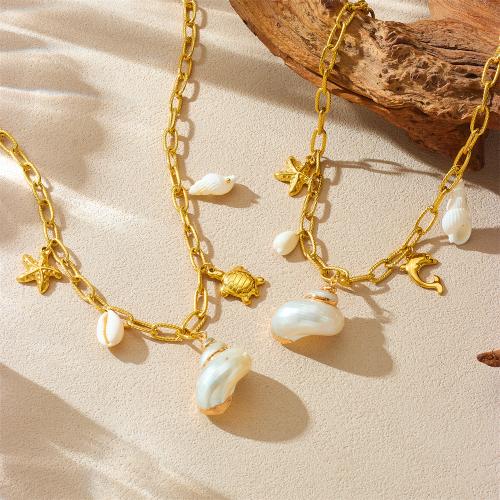 Collier de bijoux en acier inoxydable, Acier inoxydable 304, avec coquille de trompette, Placage de couleur d'or, bijoux de mode & styles différents pour le choix & pour femme, Vendu par PC
