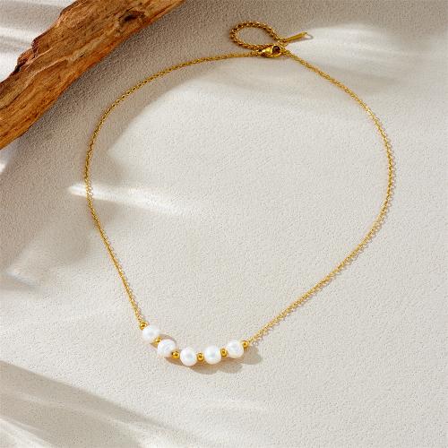 Collier de bijoux en acier inoxydable, Acier inoxydable 304, avec Shell Pearl, Placage de couleur d'or, bijoux de mode & styles différents pour le choix & pour femme, Vendu par PC