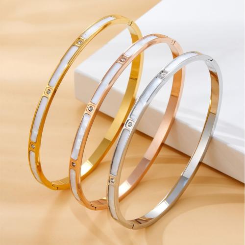 Bracelet en acier inoxydable, Acier inoxydable 304, avec coquille blanche, Placage, bijoux de mode & pour femme & avec strass, plus de couleurs à choisir, Inner diameter: 50x60mm., Vendu par PC