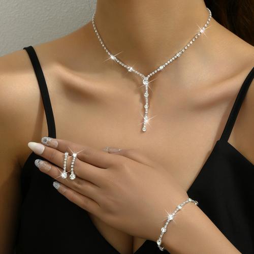 alliage de zinc parure de bijoux, Bracelet & boucle d'oreille & collier, Placage, trois pièces & pour femme & avec strass, plus de couleurs à choisir, Vendu par fixé