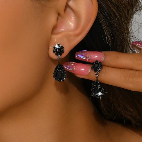 metal Pendientes con Colgantes, Gota, chapado, para mujer & con diamantes de imitación, más colores para la opción, Vendido por Par