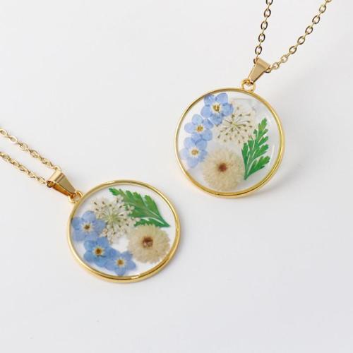 Brass Necklace, with 304 Stainless Steel Chain & Dried Flower & Resin, epoxy gel, fashion jewelry & for woman, golden, Length:Approx 45 cm, 6PCs/Bag, Sold By Bag