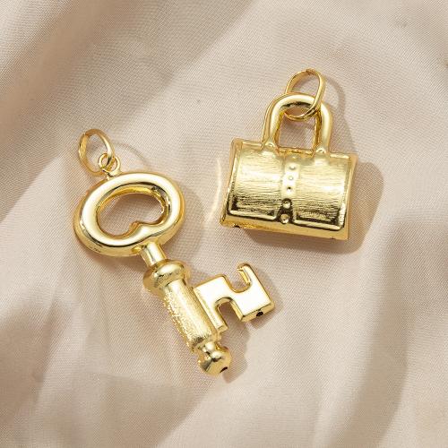 Bijoux pendentifs en laiton, Placage, bijoux de mode, plus de couleurs à choisir, protéger l'environnement, sans nickel, plomb et cadmium, 27.50x11x42.60mm, Vendu par PC