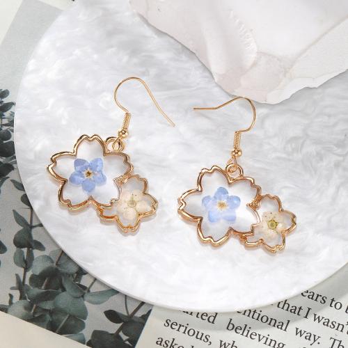 Boucles d'oreilles en alliage de zinc, plastique, avec Fleurs séchées & alliage de zinc, goutté d'époxy, bijoux de mode, plus de couleurs à choisir, Vendu par paire