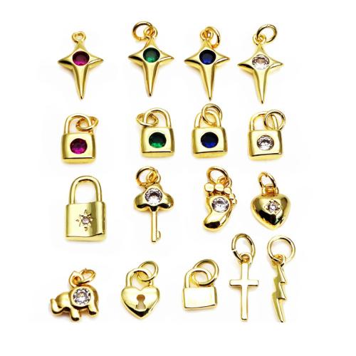 Cubique Pendentif en laiton zircon pavent, Placage de couleur d'or, DIY & styles différents pour le choix & pavé de micro zircon, Vendu par PC