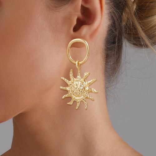 Boucles d'oreilles en alliage de zinc, Placage de couleur d'or, bijoux de mode, plus de couleurs à choisir, Vendu par paire