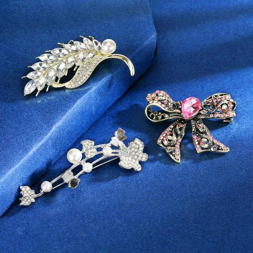Rhinestone Brooch, Tibetan Style, with Plastic Pearl, Unisex & different styles for choice & with rhinestone, Sold By PC