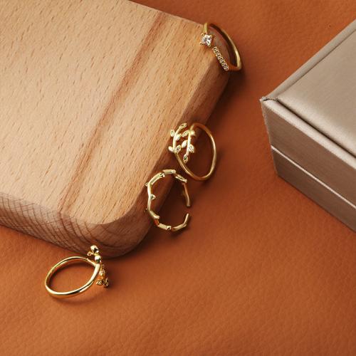 Kubische Zro2-Micro Pave Messingring, Messing, plattiert, Modeschmuck & Micro pave Zirkonia, goldfarben, frei von Nickel, Blei & Kadmium, verkauft von PC