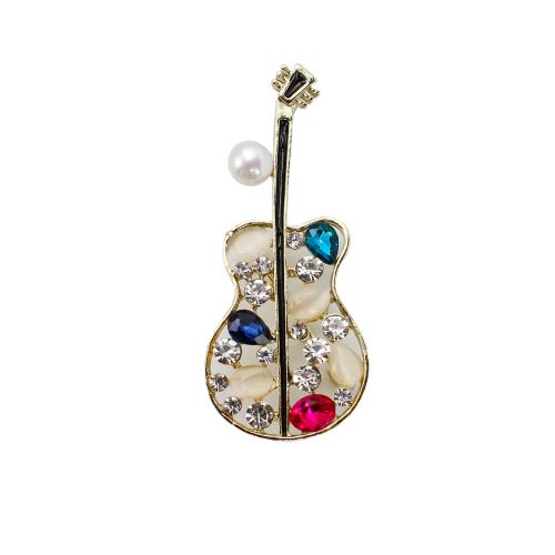 Broche perle d'eau douce, alliage de zinc, avec perle d'eau douce cultivée, Placage de couleur d'or, bijoux de mode & émail & avec strass, plus de couleurs à choisir, 28.63x14.14x68.59mm, Vendu par PC