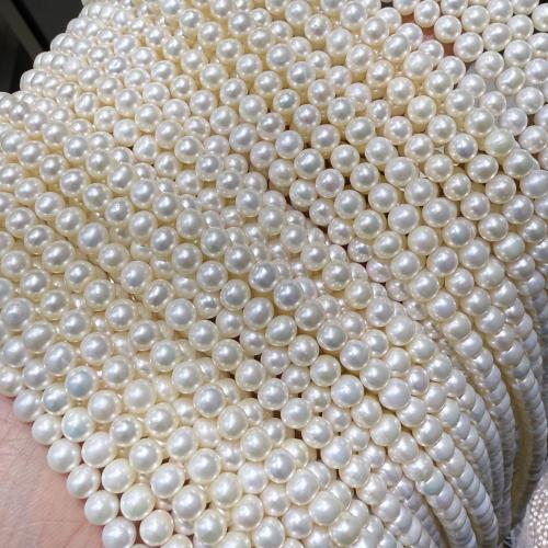 Naturel d'eau douce perles, perle d'eau douce cultivée, Légèrement rond, DIY, blanc, 3-5mm, Vendu par 38 cm brin