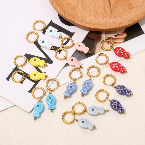 Pendientes de porcelana, acero inoxidable 304, con Porcelana, Pez, chapado, Joyería & esmalte, más colores para la opción, Vendido por UD