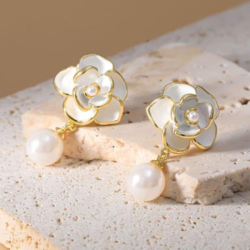 metal Pendientes con Colgantes, con Perlas plásticas, Flor, chapado en color dorado, para mujer & esmalte, 14x25mm, Vendido por UD