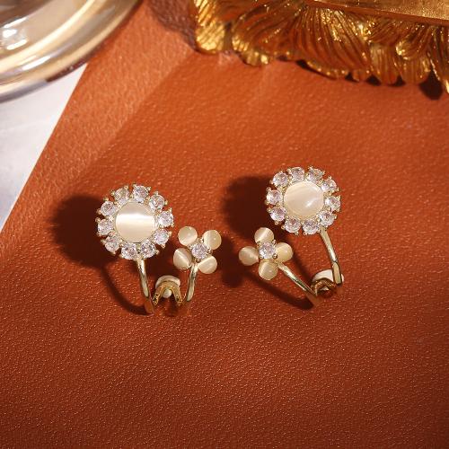 Cubic Zirconia Micro Pave Brass Earring, with Cats Eye, Flower, real gold plated, fashion jewelry & micro pave cubic zirconia & for woman, Sold By Pair