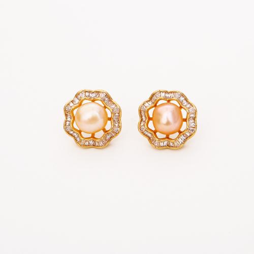 Cubic Zirconia Micro Pave Brass Earring, with Freshwater Pearl, real gold plated, fashion jewelry & micro pave cubic zirconia & for woman & hollow, Sold By Pair