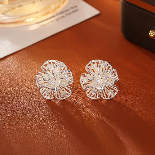 Cubic Zirconia Micro Pave Brass Earring, Flower, plated, micro pave cubic zirconia & for woman & hollow, silver color, Sold By Pair