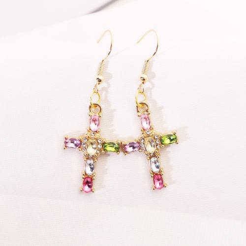 Parures de bijoux strass, boucle d'oreille & collier, alliage de zinc, croix, Placage de couleur d'or, bijoux de mode & avec strass, plus de couleurs à choisir, 28x17mm, Longueur:45 cm, Vendu par PC