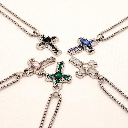 Collier en alliage de zinc Pull, croix, Placage de couleur d'or, bijoux de mode & émail & avec strass, plus de couleurs à choisir, Vendu par PC