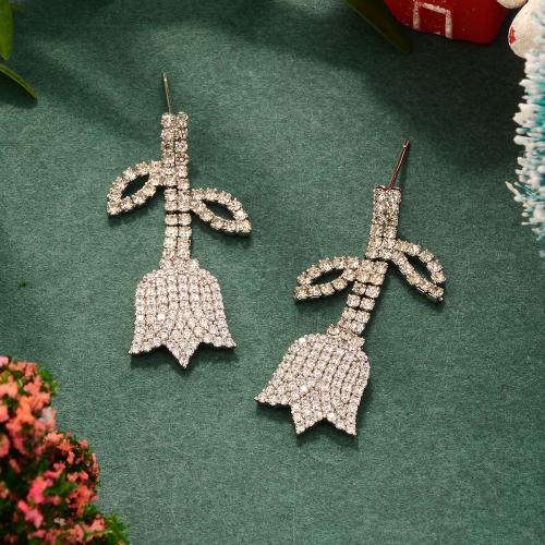 Cubic Zirconia Micro Pave Brass Earring, Tulip, plated, fashion jewelry & micro pave cubic zirconia & for woman, silver color, 38x18.50mm, Sold By Pair