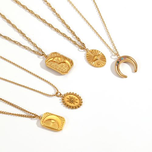 Stainless Steel Jewelry Necklace, 304 Stainless Steel, Vacuum Ion Plating, fashion jewelry & with rhinestone, golden, Sold By PC