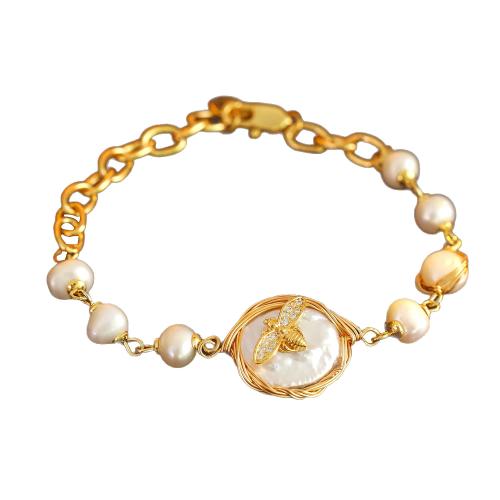 Freshwater Cultured Pearl Bracelet, Brass, with Freshwater Pearl, with 5cm extender chain, Bee, 18K gold plated, fashion jewelry & micro pave cubic zirconia & for woman, Pearl 5-6mm; The pendant is 1.9cm long and 1.7cm wide, Length:15.5 cm, Sold By PC