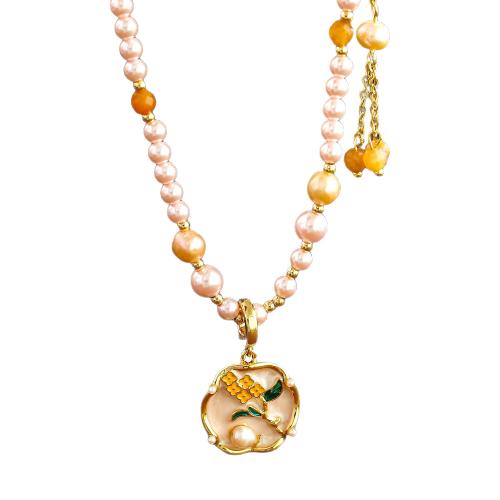 Freshwater Pearl Brass Necklace, with Glass Beads & Agate & Freshwater Pearl, with 5.5cm extender chain, 18K gold plated, fashion jewelry & for woman & enamel, The pendant is 3.2cm long and 2cm wide, Length:41 cm, Sold By PC