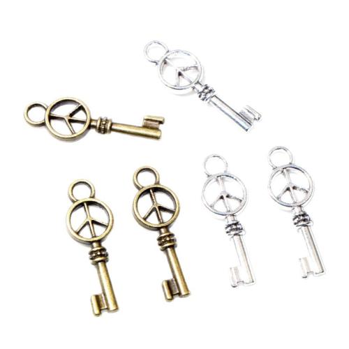 Pendentifs clé en alliage de zinc, DIY, plus de couleurs à choisir, 26x9mm, 100PC/sac, Vendu par sac