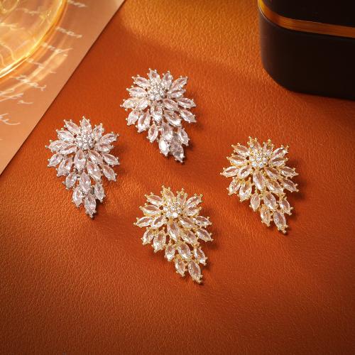 Cubic Zirconia Micro Pave Brass Earring, Leaf, plated, fashion jewelry & micro pave cubic zirconia & for woman, more colors for choice, Sold By PC