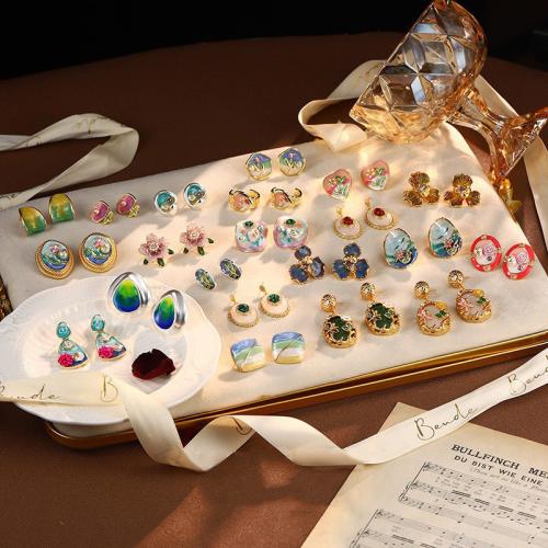 Goujon Laiton, Placage de couleur d'or, styles différents pour le choix & pour femme & émail, Vendu par paire