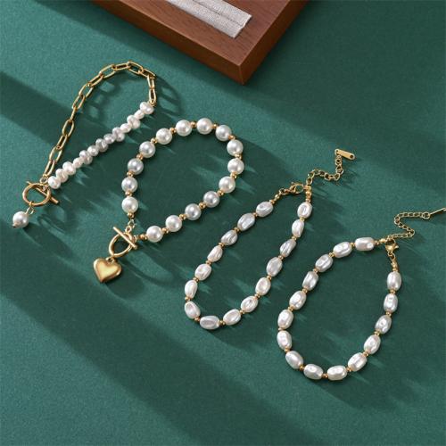 Нержавеющая сталь 304 браслет, с Пластиковая жемчужина, плакирован золотом, разные стили для выбора & Женский, длина:Приблизительно 7.09 дюймовый, продается PC