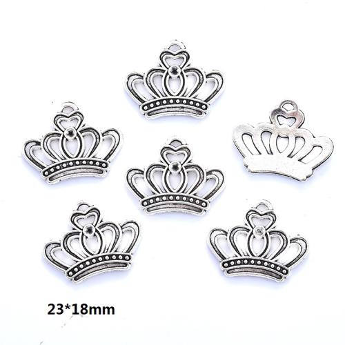 Pendentifs de couronne en alliage zinc, alliage de zinc, Plaqué de couleur d'argent, DIY & styles différents pour le choix, Vendu par PC