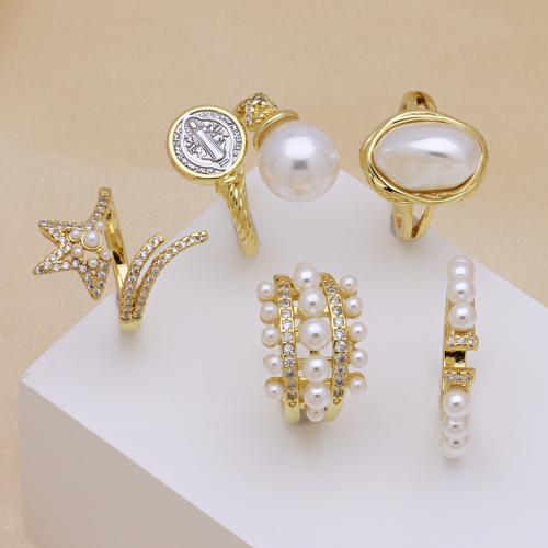 Cúbicos Circonia Micro Pave anillo de latón, metal, con Perlas plásticas, chapado, diferentes estilos para la opción & micro arcilla de zirconia cúbica & para mujer, más colores para la opción, Vendido por UD