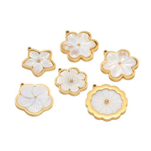 Pendentifs de coquillages blancs naturels, Acier inoxydable 304, avec coquille blanche, fleur, Placage de couleur d'or, DIY & styles différents pour le choix, 3PC/sac, Vendu par sac